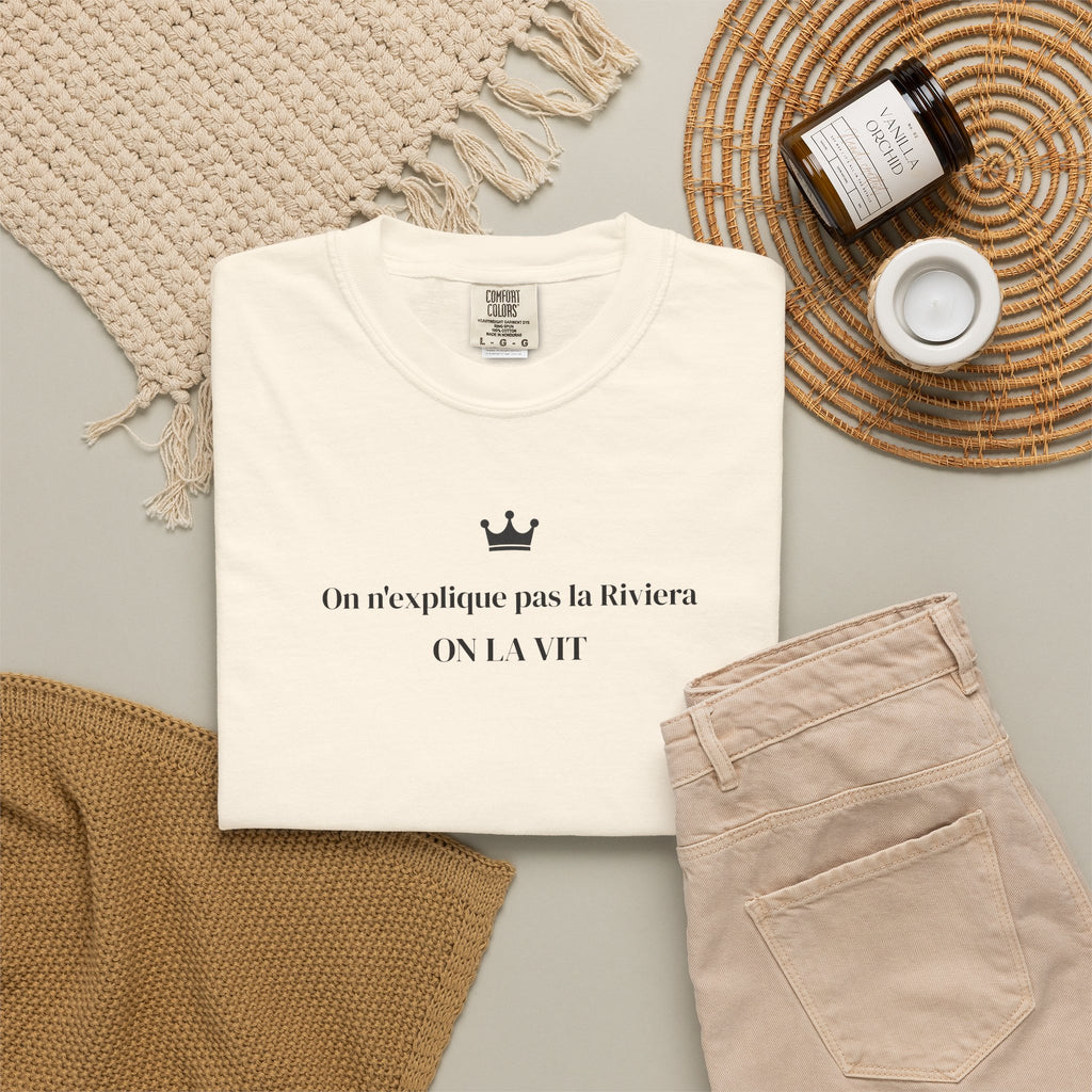 T-shirt Riviera Minimaliste – “On n’explique pas la Riviera, on la vit” | Cannes Edition | Out of Play