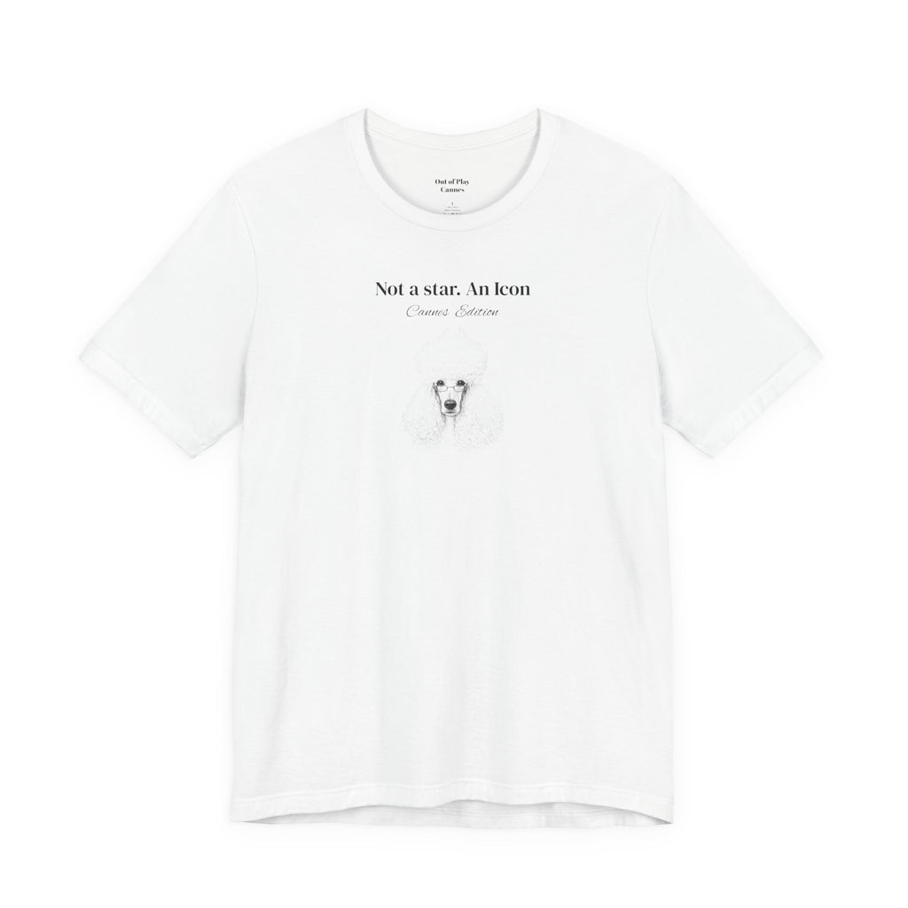 T-shirt minimaliste inspiré de l’esprit de la Côte d’Azur pendant le Festival de Cannes. Out of Play Cannes