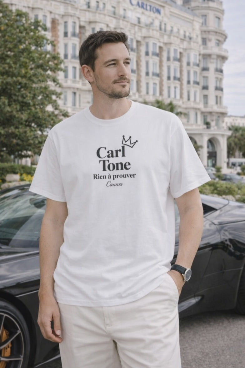 Unisex Tee - Carl Tone Rien à Prouver Cannes Édition| T-shirt Riviera| OUT OF PLAY CANNES Riviera Snob-Chic