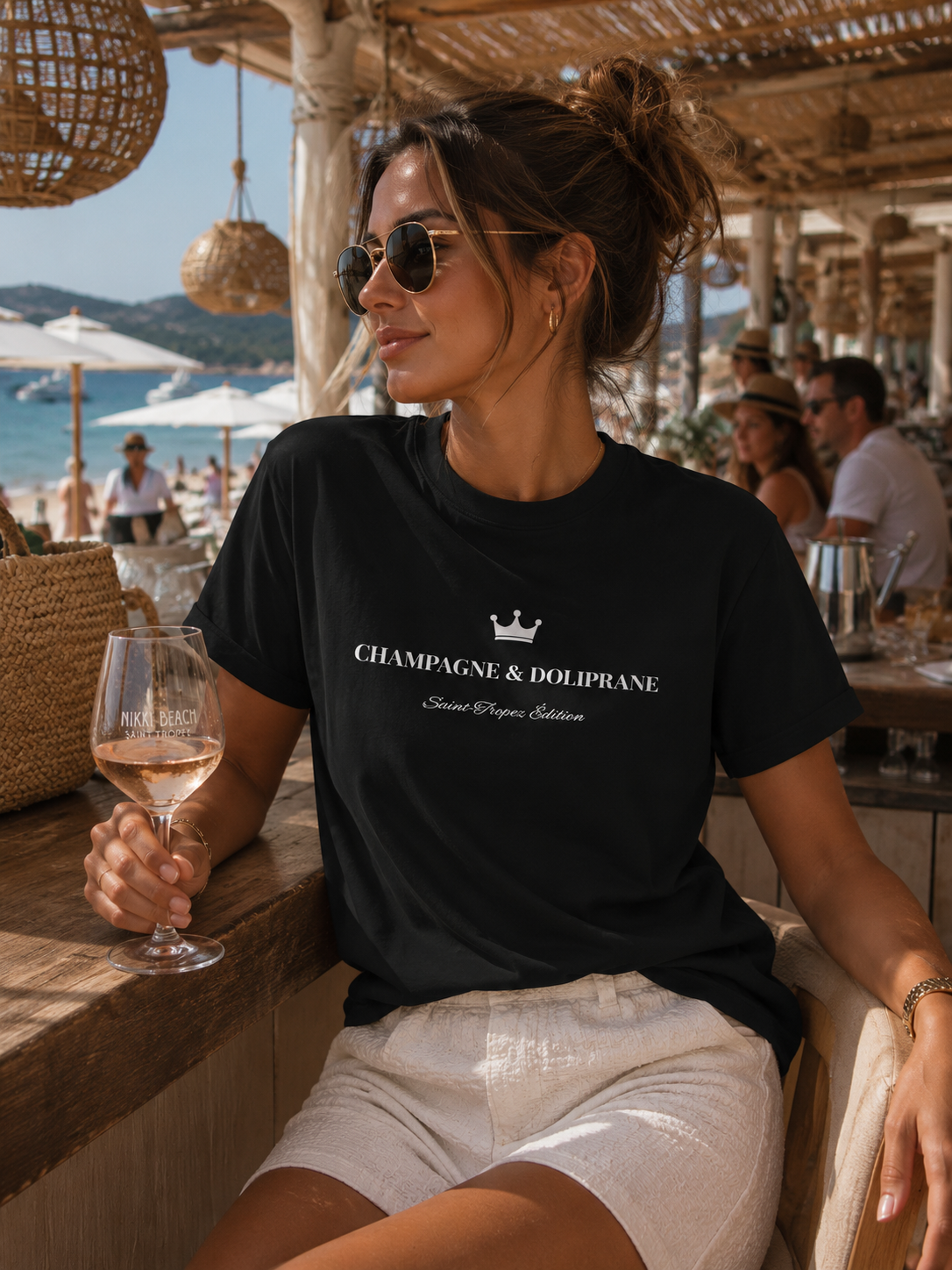 Champagne & Doliprane T-shirt – Saint-Tropez Edition – Riviera Style Minimaliste